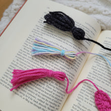 Load image into Gallery viewer, Crocheted Bookmarks